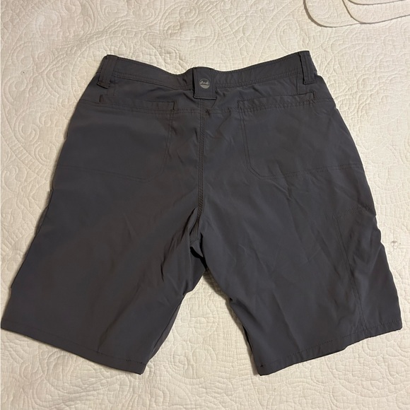 Wrangler shorts size 34 - Picture 2 of 3